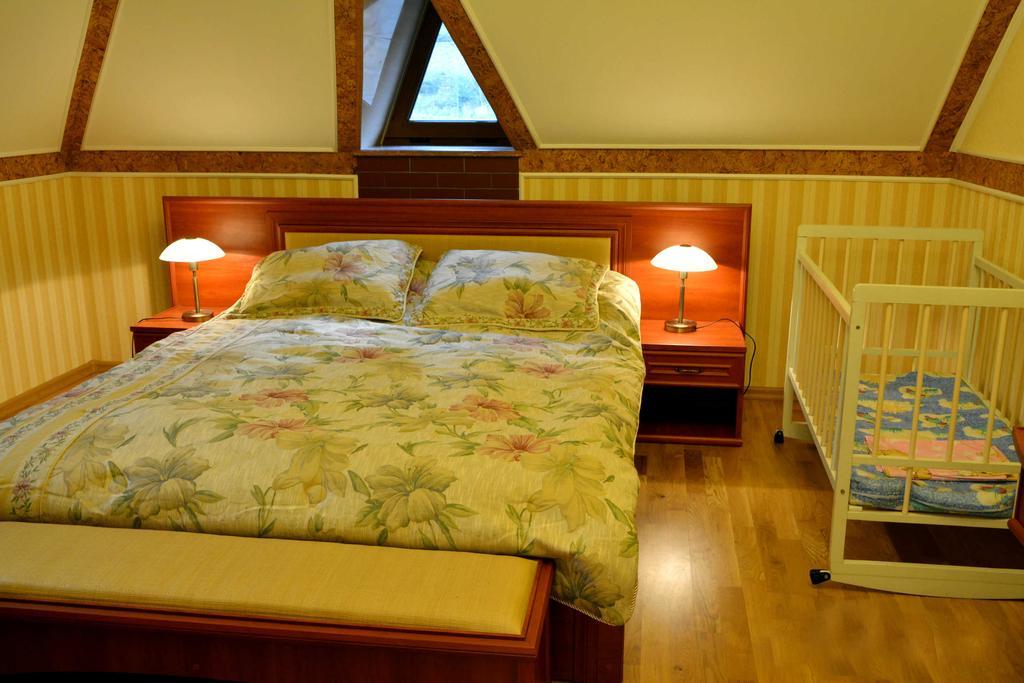 Sadyba Na Gutsulsky Polonyni Hotel Tatariv Exterior photo